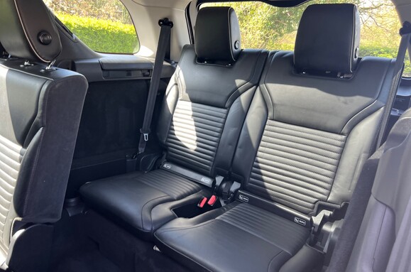 Land Rover Discovery 3.0 TD6 HSE LUXURY AUTO 39