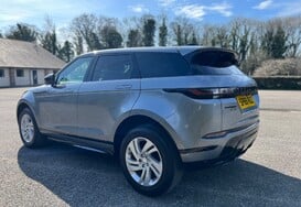 Land Rover Range Rover Evoque 2.0 D180 R-DYNAMIC S MHEV AUTO 8