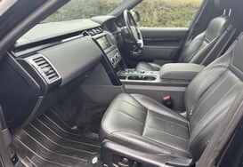 Land Rover Discovery 3.0 SDV6 COMMERCIAL SE AUTO 23