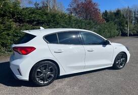 Ford Focus ST-LINE 6