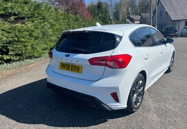 Ford Focus ST-LINE 7