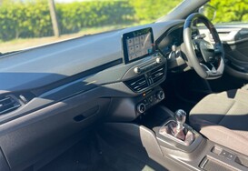 Ford Focus ST-LINE 28