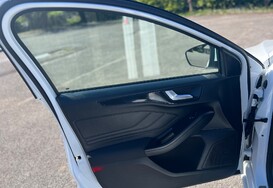 Ford Focus ST-LINE 31