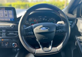 Ford Focus ST-LINE 37