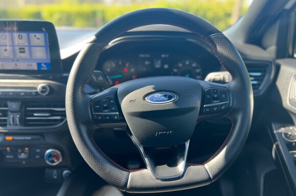 Ford Focus ST-LINE 37