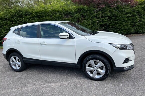 Nissan Qashqai 1.5 DCI ACENTA PREMIUM 4
