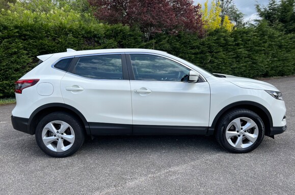 Nissan Qashqai 1.5 DCI ACENTA PREMIUM 5