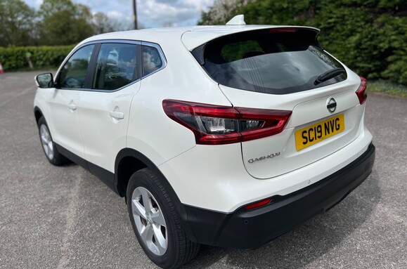 Nissan Qashqai 1.5 DCI ACENTA PREMIUM 9