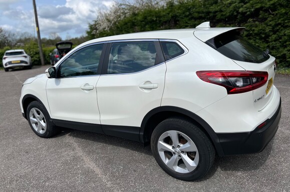 Nissan Qashqai 1.5 DCI ACENTA PREMIUM 10
