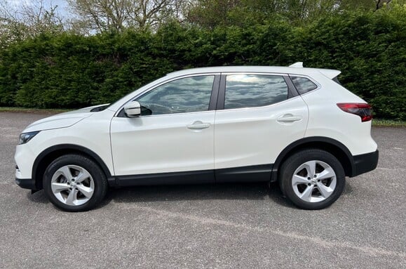 Nissan Qashqai 1.5 DCI ACENTA PREMIUM 11