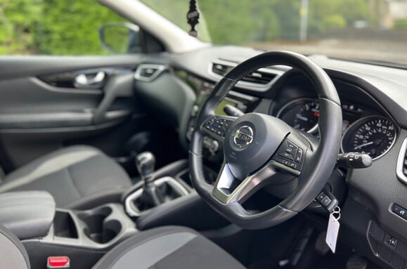 Nissan Qashqai 1.5 DCI ACENTA PREMIUM 16