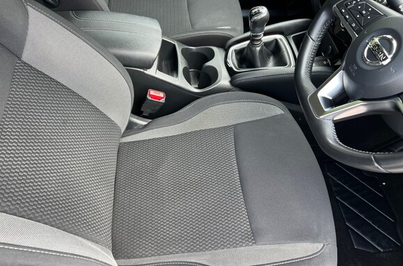 Nissan Qashqai 1.5 DCI ACENTA PREMIUM 18