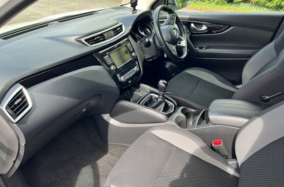 Nissan Qashqai 1.5 DCI ACENTA PREMIUM 27