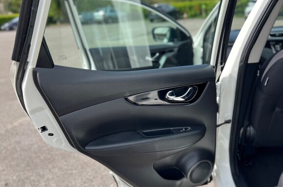 Nissan Qashqai 1.5 DCI ACENTA PREMIUM 29