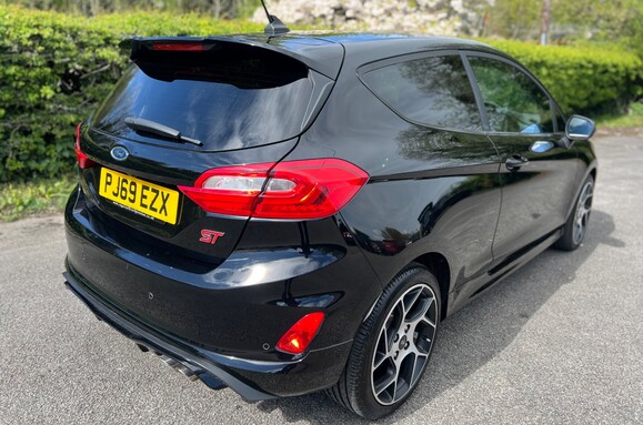 Ford Fiesta 1.5 ST-2 TURBO 7
