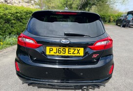 Ford Fiesta 1.5 ST-2 TURBO 8