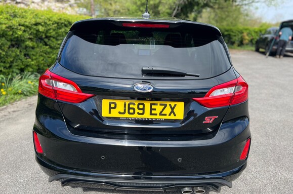 Ford Fiesta 1.5 ST-2 TURBO 8