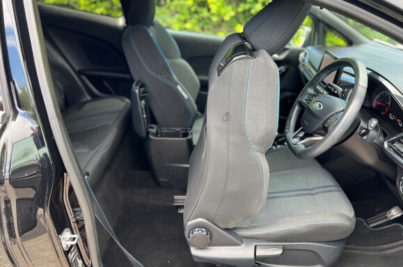 Ford Fiesta 1.5 ST-2 TURBO 21