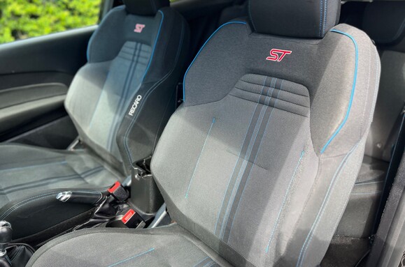 Ford Fiesta 1.5 ST-2 TURBO 23