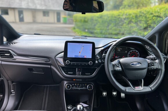 Ford Fiesta 1.5 ST-2 TURBO 30