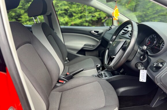 SEAT Ibiza 1.0 VISTA LOW INSURANCE £35 ROAD TAX 16