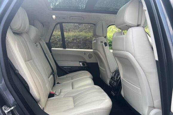 Land Rover Range Rover 4.4 SDV8 AUTOBIOGRAPHY AUTO 21