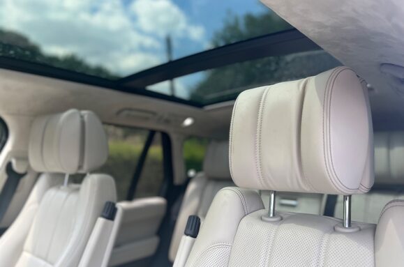 Land Rover Range Rover 4.4 SDV8 AUTOBIOGRAPHY AUTO 23