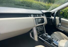 Land Rover Range Rover 4.4 SDV8 AUTOBIOGRAPHY AUTO 26