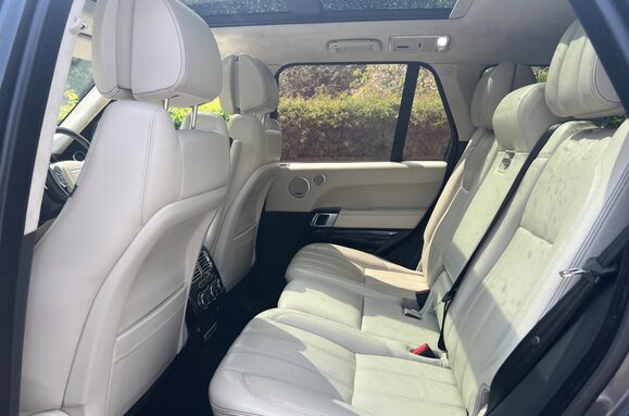 Land Rover Range Rover 4.4 SDV8 AUTOBIOGRAPHY AUTO 30
