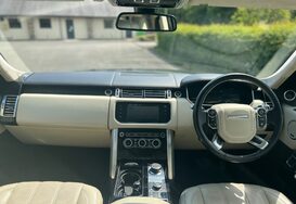 Land Rover Range Rover 4.4 SDV8 AUTOBIOGRAPHY AUTO 32