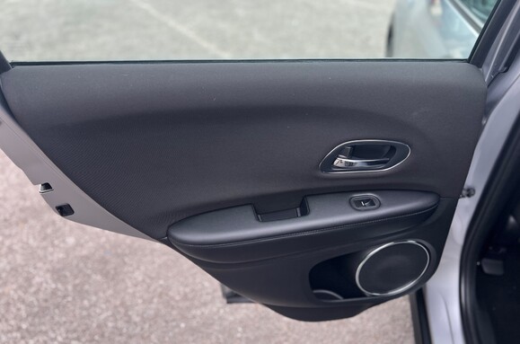 Honda HR-V 1.5 I-VTEC SE AUTO NAVIGATION 32