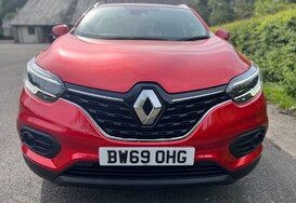 Renault Kadjar ICONIC 1.5 DCI 4