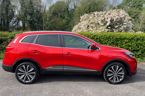 Renault Kadjar ICONIC 1.5 DCI 6