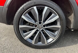 Renault Kadjar ICONIC 1.5 DCI 9