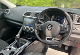 Renault Kadjar ICONIC 1.5 DCI 17