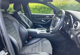 Mercedes-Benz GLC GLC 220 D 4MATIC AMG LINE AUTO 16