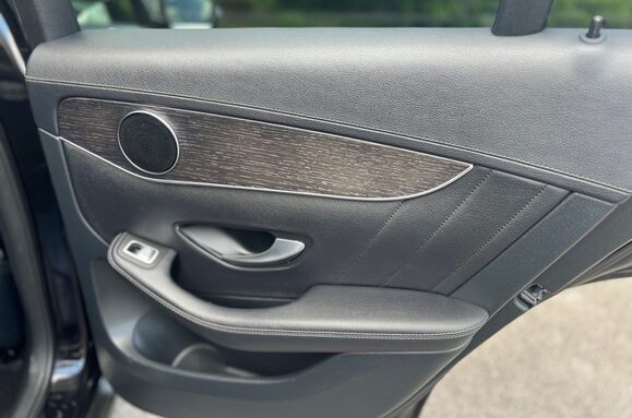 Mercedes-Benz GLC GLC 220 D 4MATIC AMG LINE AUTO 22