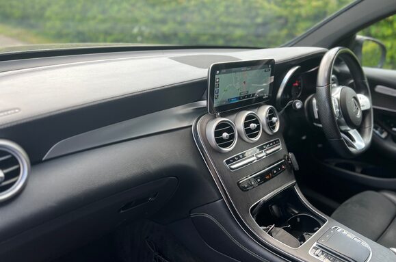 Mercedes-Benz GLC GLC 220 D 4MATIC AMG LINE AUTO 26