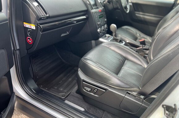 Land Rover Freelander 2.2 SD4 HSE AUTOMATIC 33