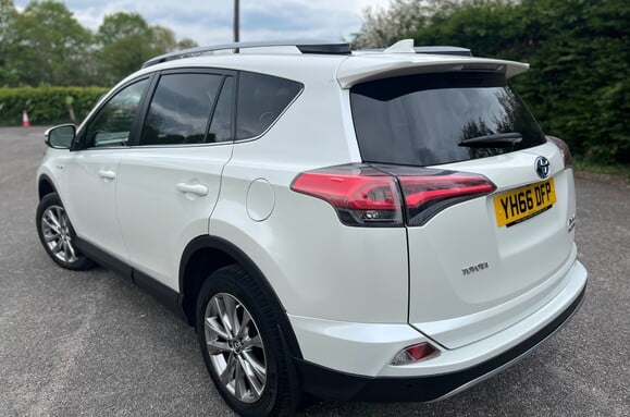 Toyota Rav 4  2.5 VVT-h Excel CVT 4WD Hybrid Auto 8