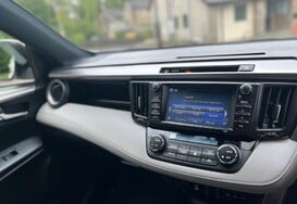 Toyota Rav 4  2.5 VVT-h Excel CVT 4WD Hybrid Auto 17