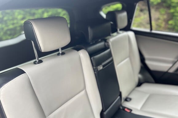 Toyota Rav 4  2.5 VVT-h Excel CVT 4WD Hybrid Auto 20