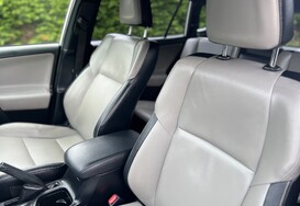 Toyota Rav 4  2.5 VVT-h Excel CVT 4WD Hybrid Auto 29