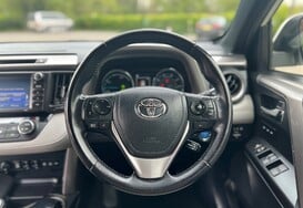Toyota Rav 4  2.5 VVT-h Excel CVT 4WD Hybrid Auto 35