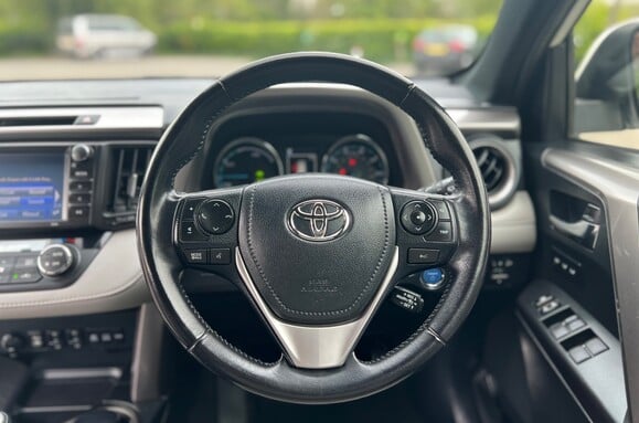 Toyota Rav 4  2.5 VVT-h Excel CVT 4WD Hybrid Auto 35