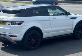 Land Rover Range Rover Evoque 2.2 SD4 DYNAMIC AUTO PAN ROOF 2