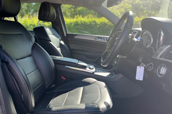 Mercedes-Benz M Class ML250 2.1D BLUETEC SPECIAL EDITION AUTO 16