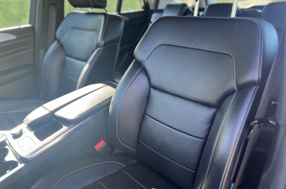 Mercedes-Benz M Class ML250 2.1D BLUETEC SPECIAL EDITION AUTO 25