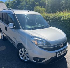 Fiat Doblo 1.6 D MULTIJET LOUNGE WHEELCHAIR ADAPTED WAV 4