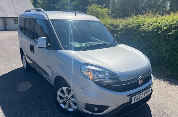 Fiat Doblo 1.6 D MULTIJET LOUNGE WHEELCHAIR ADAPTED WAV 5